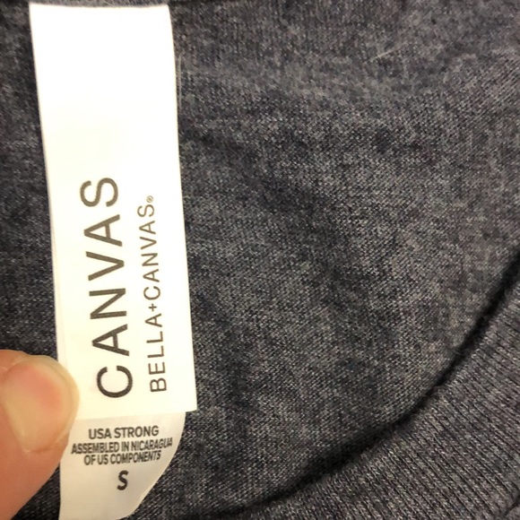 3/$25 Women’s small Ford tee built Ford tough - Picture 3 of 5